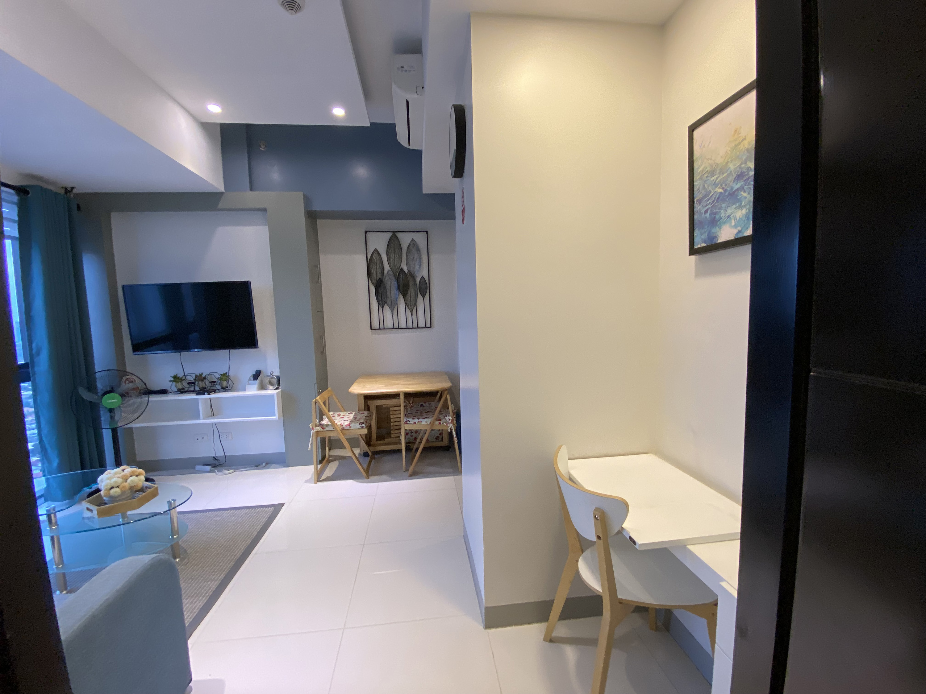One Eastwood Furnished 1-Bedroom Condo