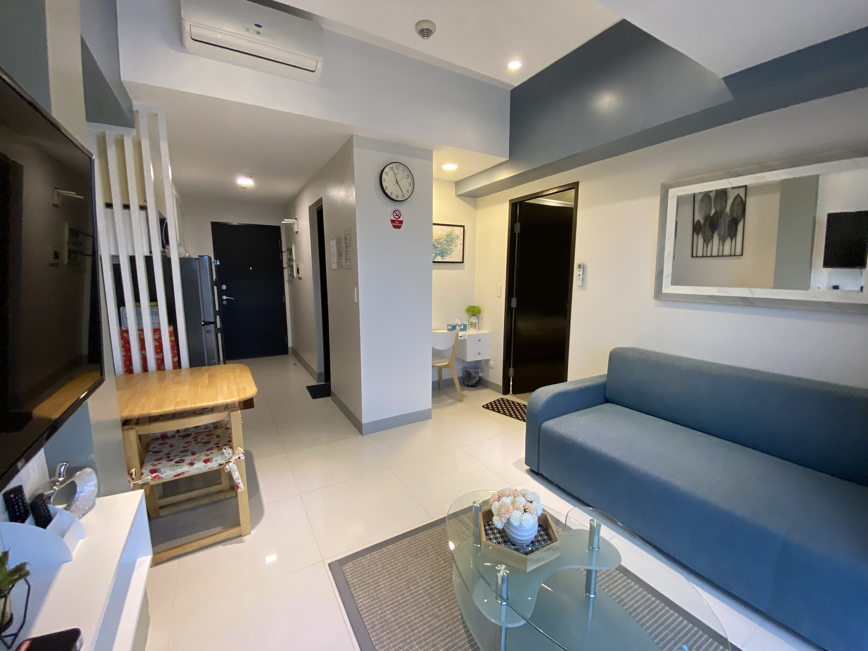Short Term Rental 1-Bedroom in Eastwood Park Residences