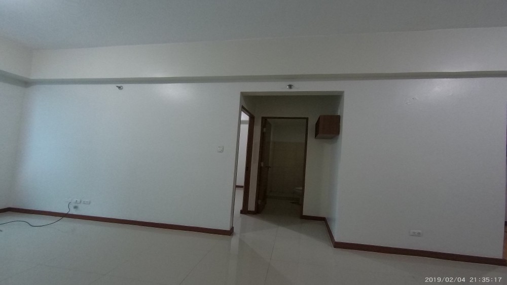 Eastwood Parkview 1 Unfurnished 1-Bedroom Condo