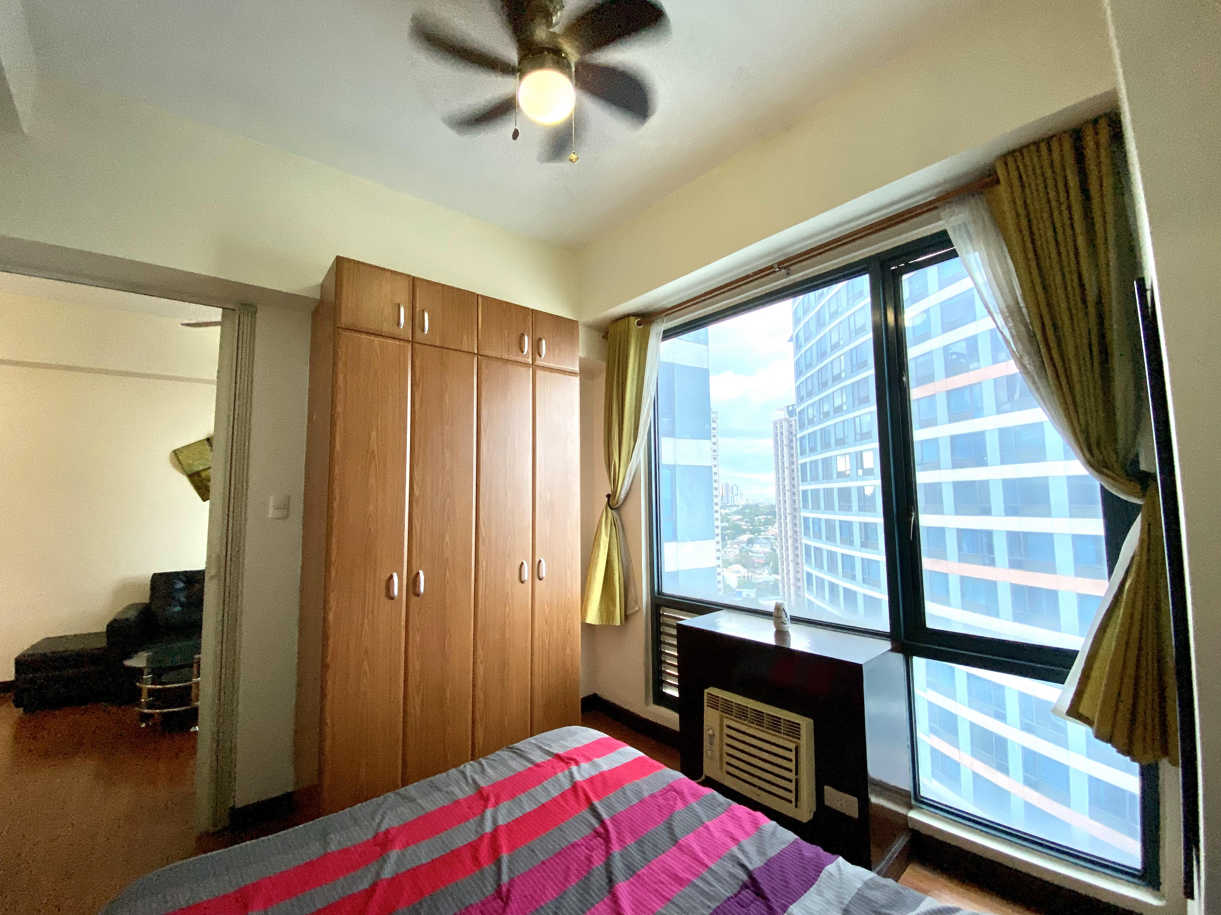 Eastwood Parkview 2 Furnished Studio Type Condo