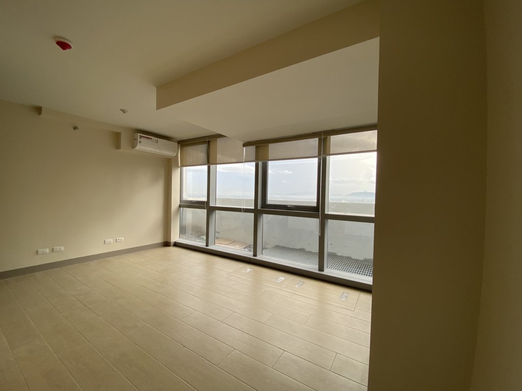 Brand New Unfurnished Studio For Rent in Eastwood Global Plaza